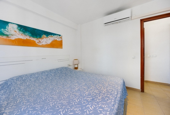 Resale - Apartment - Torrevieja - Playa del Acequión