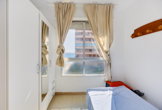 Resale - Apartment - Torrevieja - Playa del Acequión