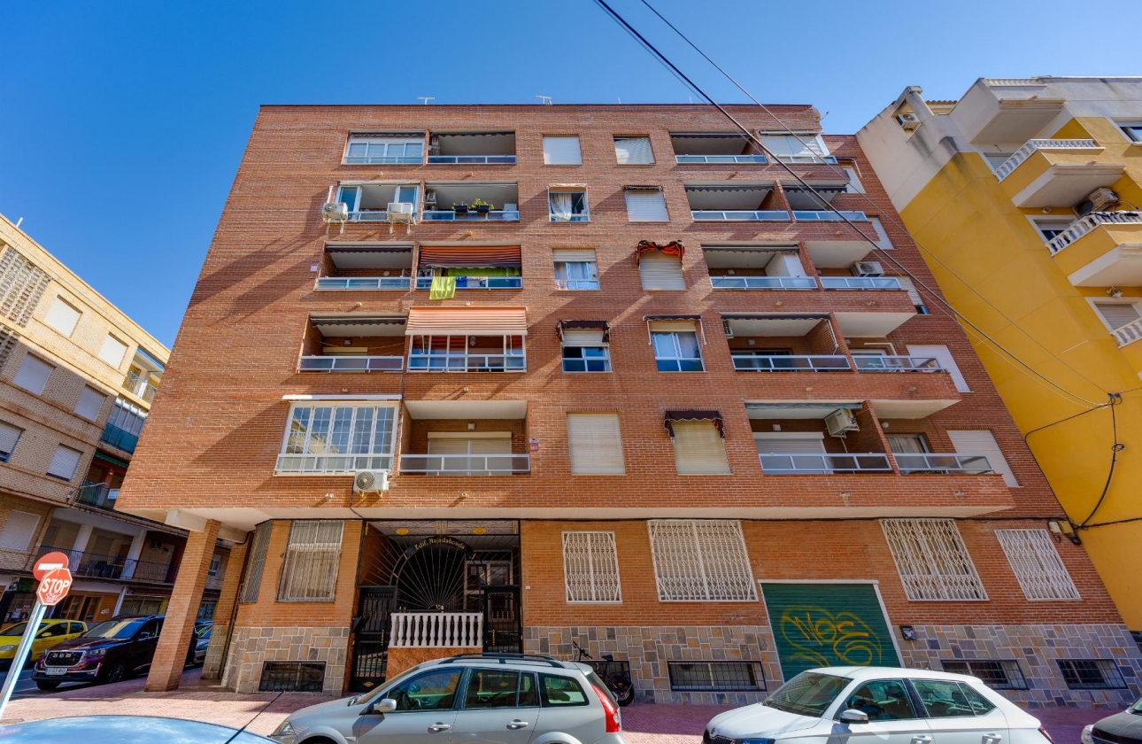 Resale - Apartment - Torrevieja - Playa del Acequión