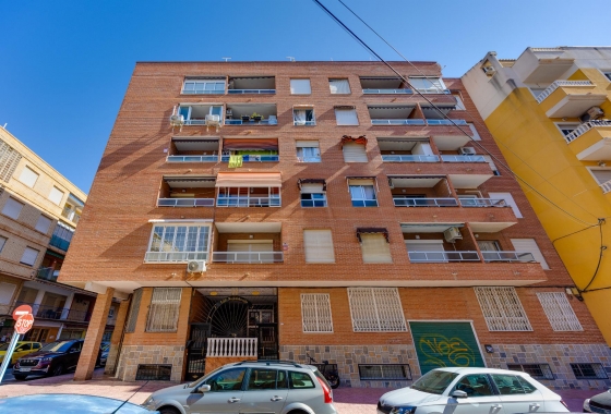 Resale - Apartment - Torrevieja - Playa del Acequión