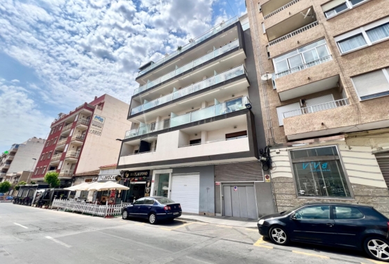 Wiederverkauf - Wohnung - Torrevieja - Centro