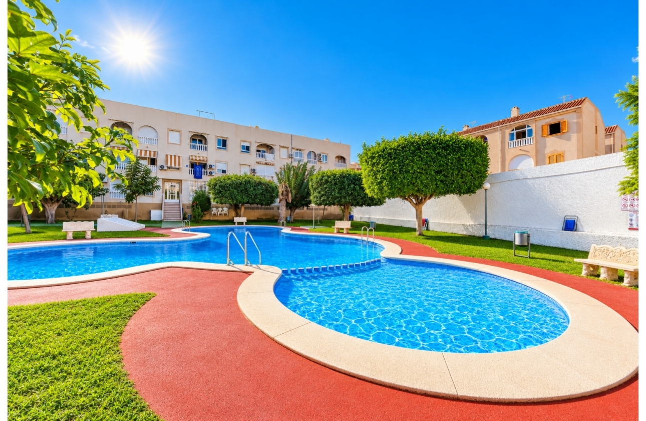 Resale - Apartment - Torrevieja - Playa del Acequión
