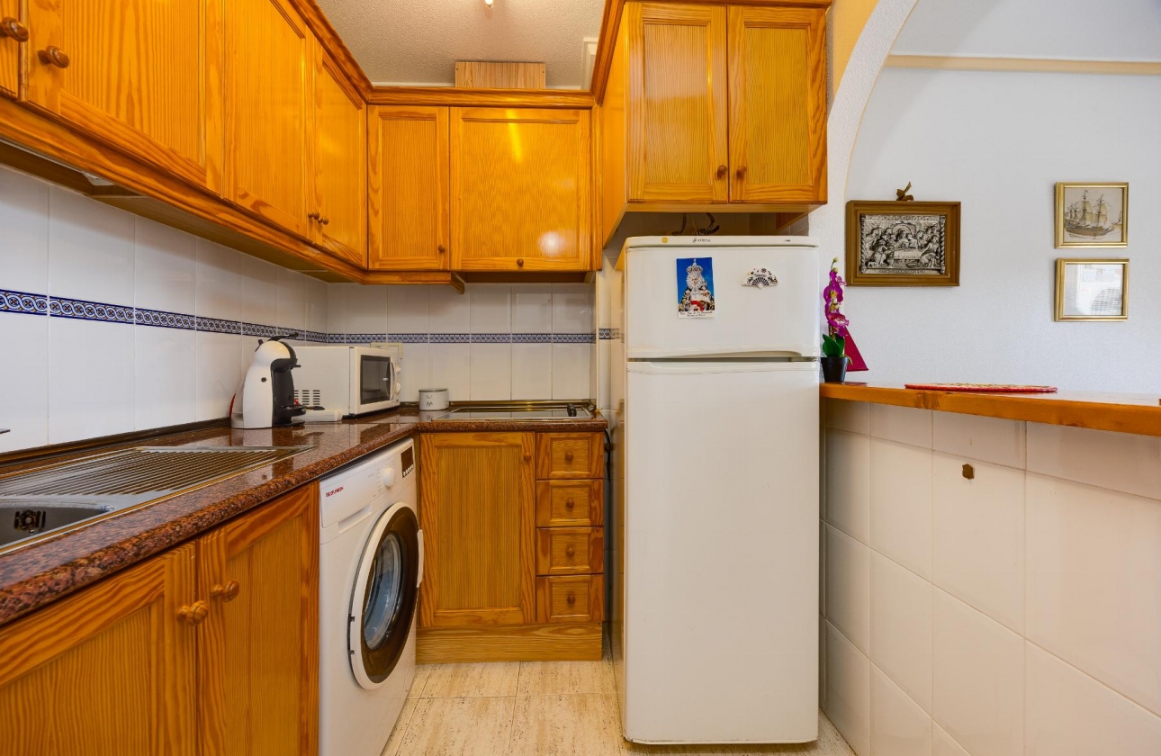 Resale - Apartment - Torrevieja - Playa del Acequión