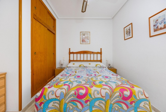 Resale - Apartment - Torrevieja - Playa del Acequión