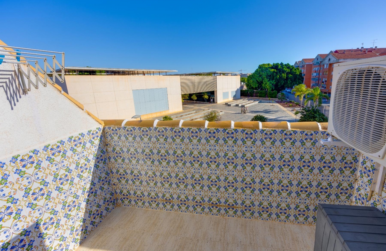 Resale - Apartment - Torrevieja - Playa del Acequión