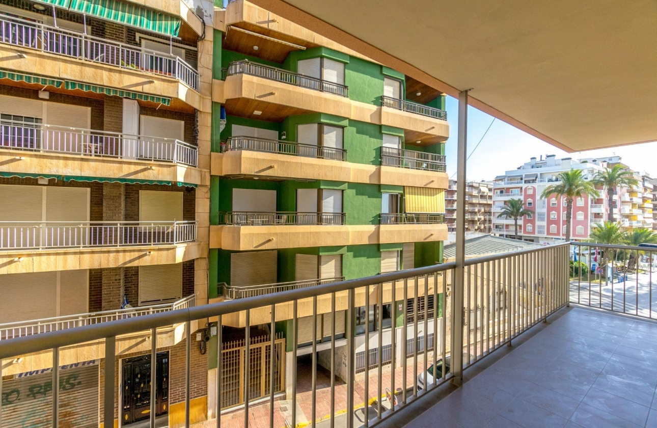 Reventa - Apartamento - Torrevieja - Playa del cura