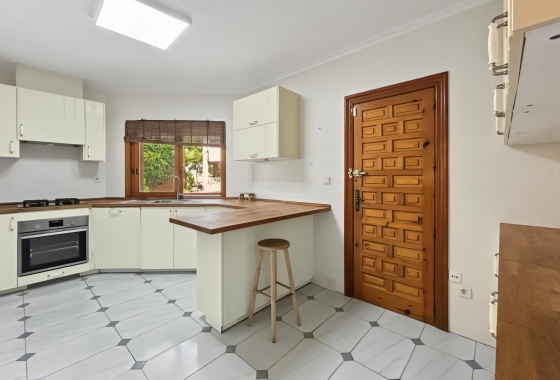 Resale - Villa - Orihuela Costa - Campoamor