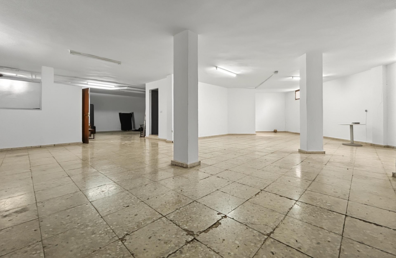 Resale - Villa - Orihuela Costa - Campoamor