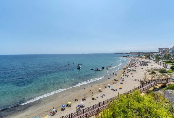 Resale - Villa - Orihuela Costa - Campoamor