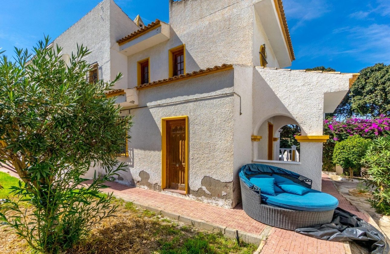 Wiederverkauf - Villa - Torrevieja - Los altos