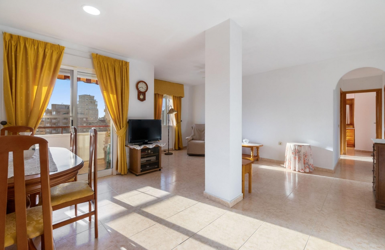 Resale - Apartment - Torrevieja - Nueva Torrevieja