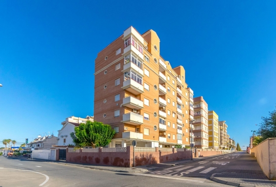 Resale - Apartment - Torrevieja - Nueva Torrevieja