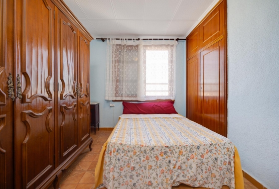 Revente - APARTAMENTO - Torrevieja - Playa del Acequión