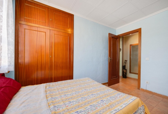 Revente - APARTAMENTO - Torrevieja - Playa del Acequión