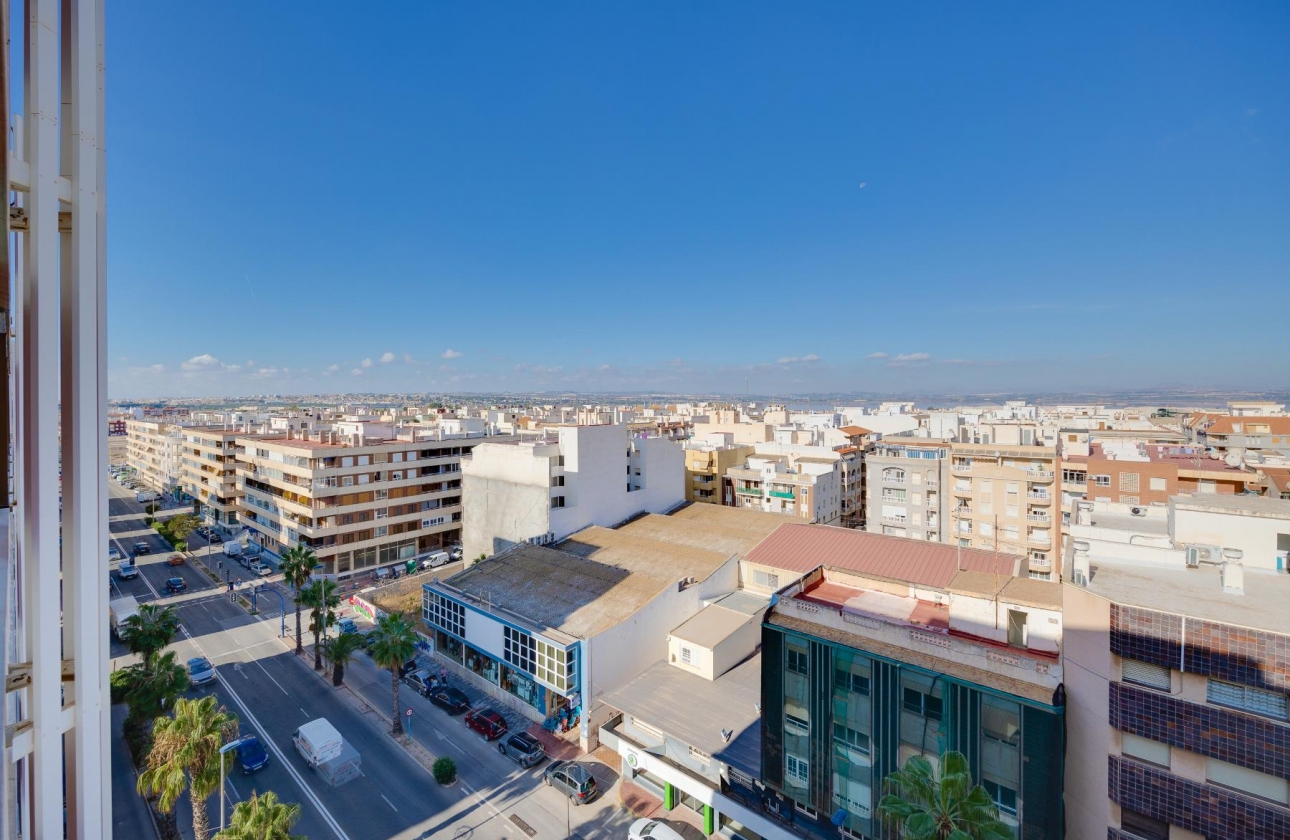 Wiederverkauf - APARTAMENTO - Torrevieja - Playa del Acequión