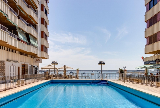 Reventa - APARTAMENTO - Torrevieja - Playa del Acequión