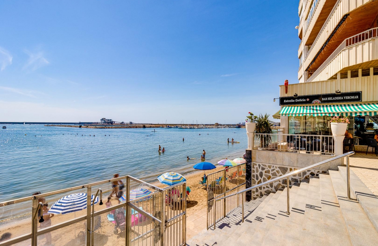 Reventa - APARTAMENTO - Torrevieja - Playa del Acequión