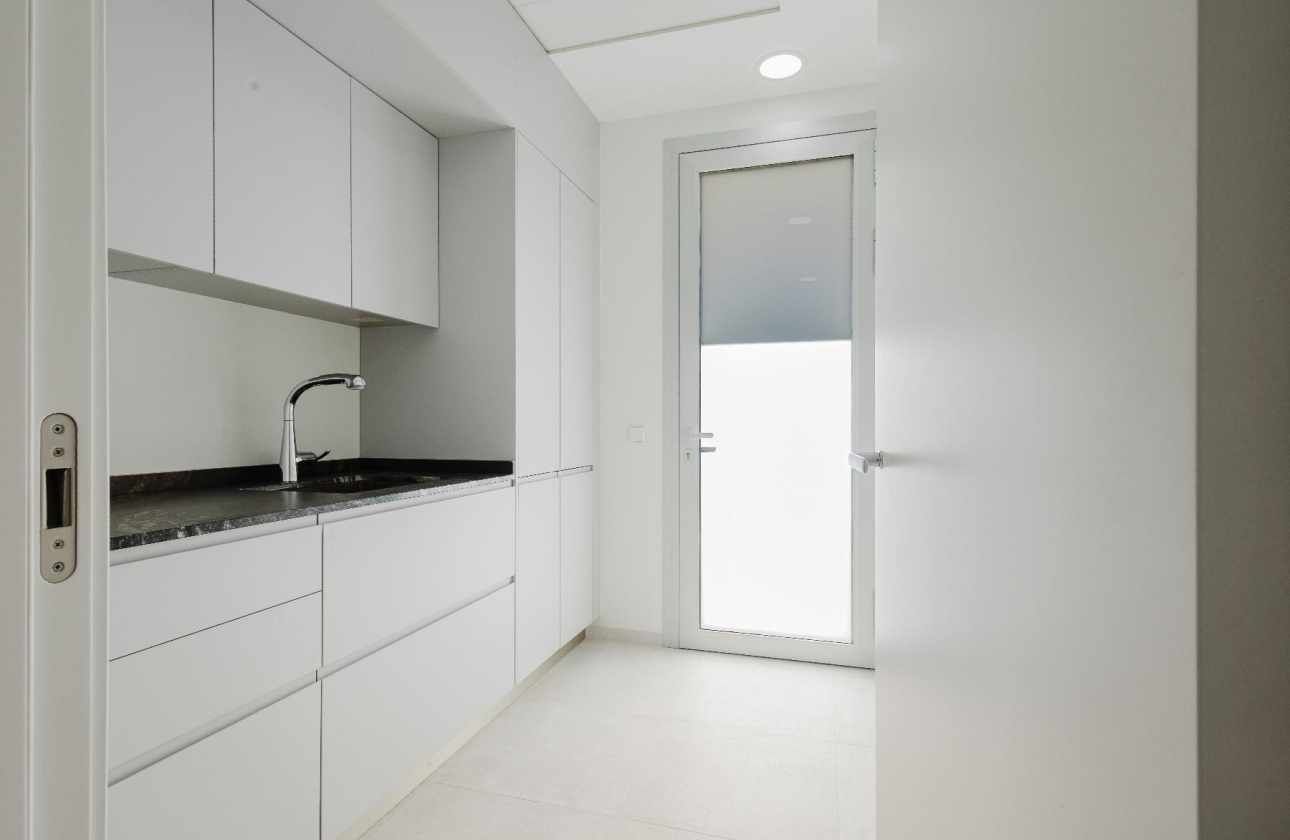 Resale - Villa - Orihuela Costa - Las Colinas Golf