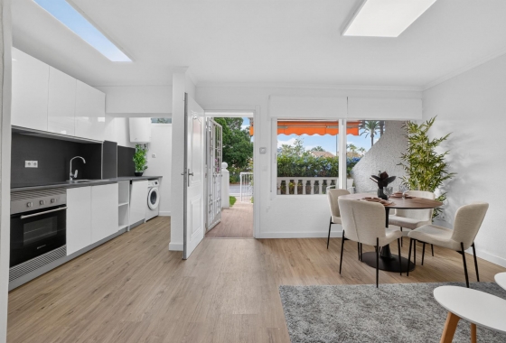 Resale - Bungalow - Orihuela Costa - Villamartin