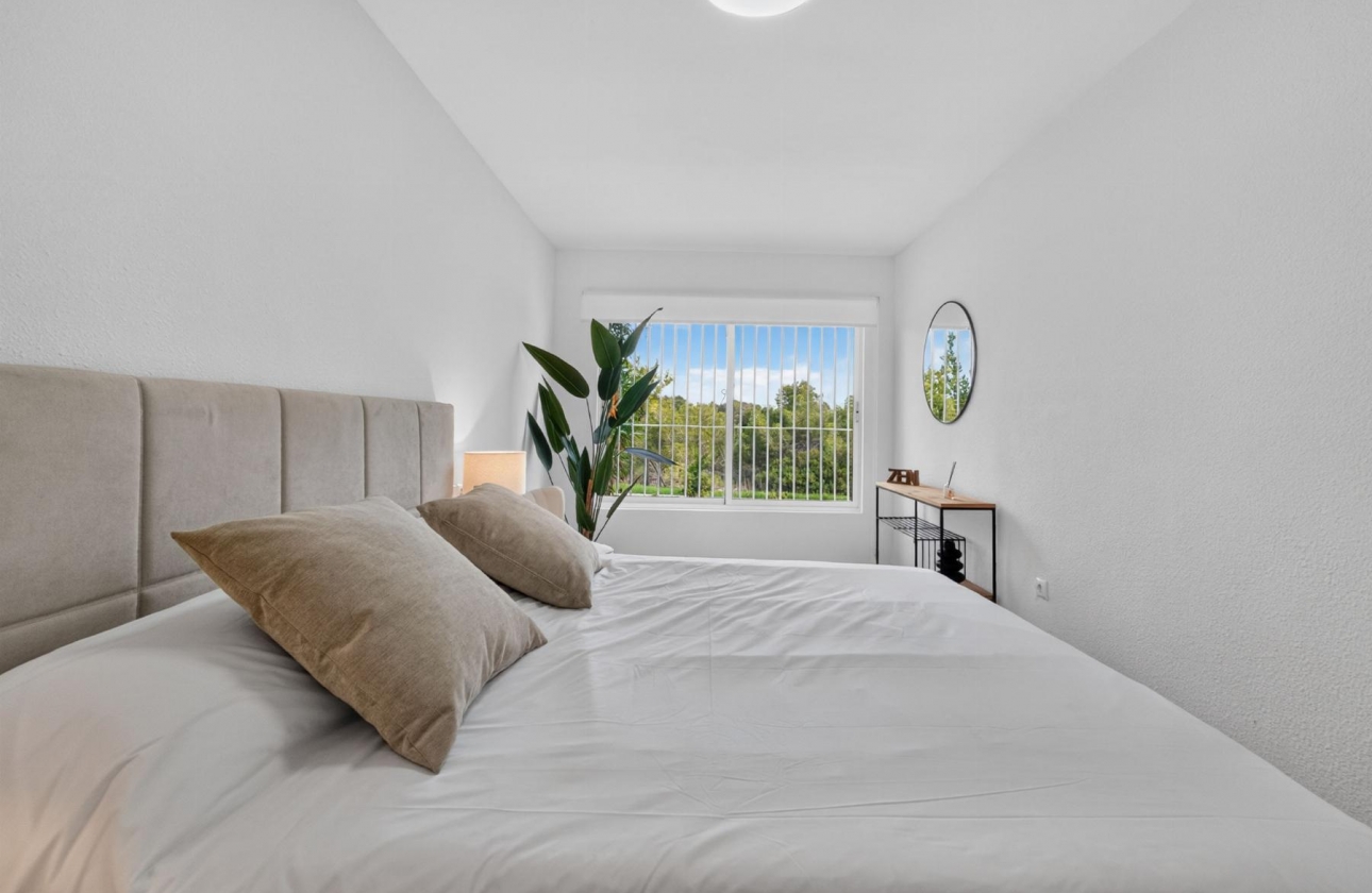 Resale - Bungalow - Orihuela Costa - Villamartin