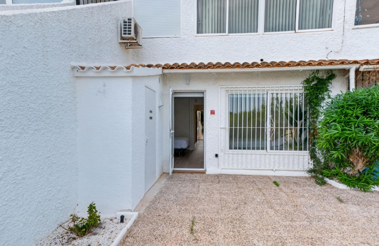 Resale - Bungalow - Orihuela Costa - Villamartin