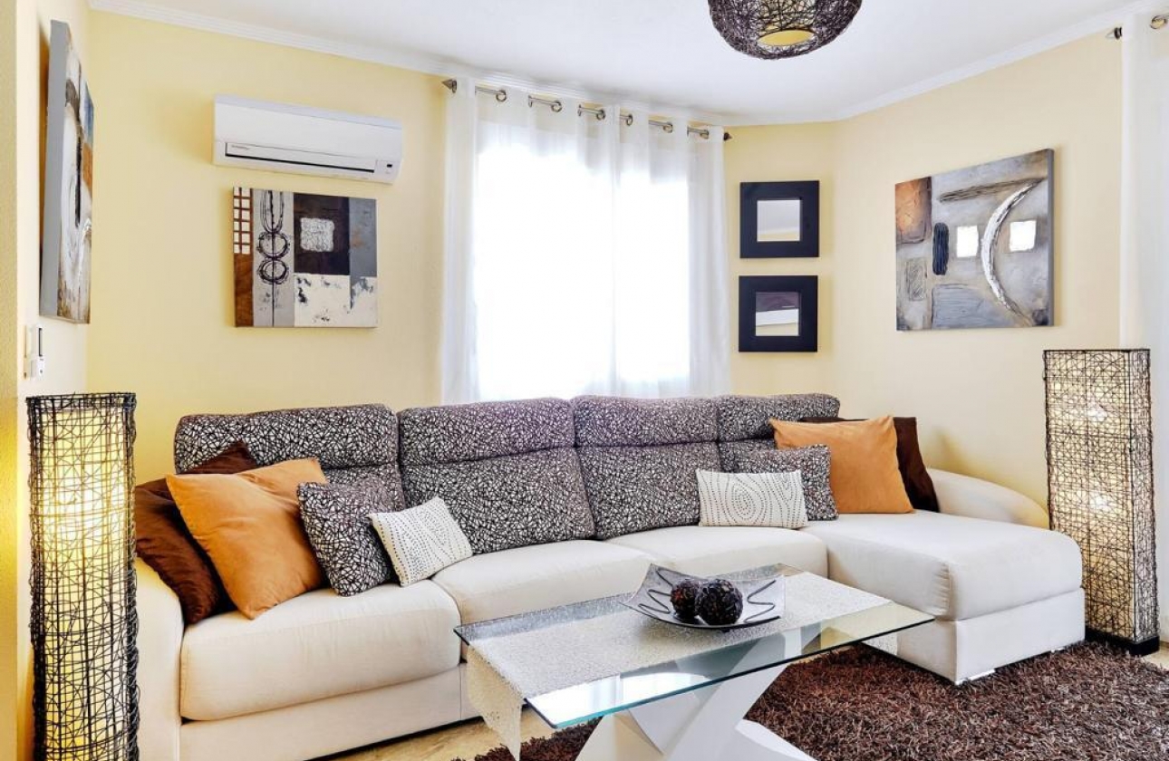 Resale - Apartment - Orihuela Costa - Campoamor