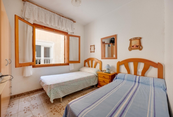 Resale - Bungalow - Torrevieja - Playa del Acequión
