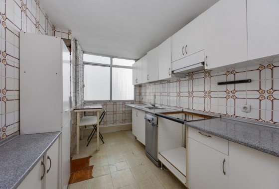 Resale - Apartment - Torrevieja - Playa del Acequión