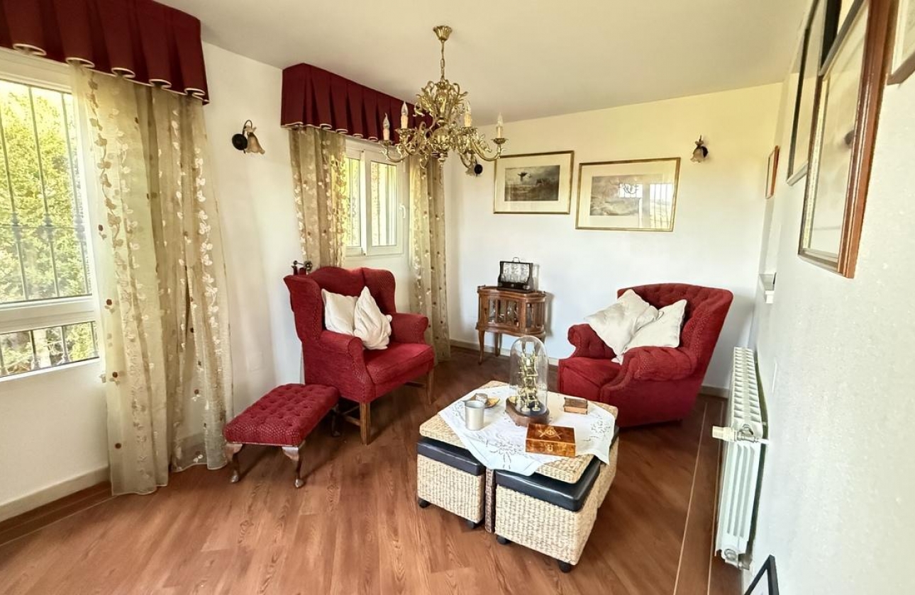 Resale - Villa - Dehesa de Campoamor - Las Ramblas Golf