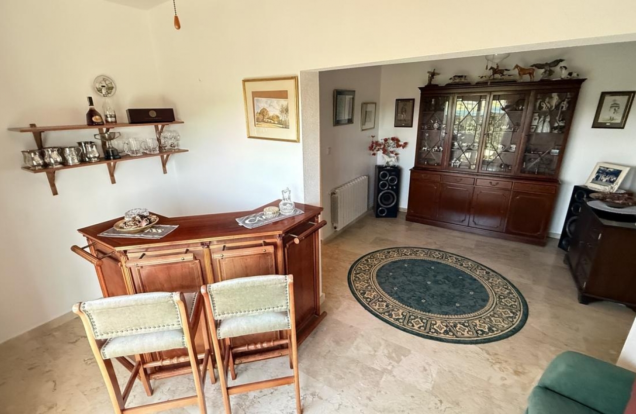 Resale - Villa - Dehesa de Campoamor - Las Ramblas Golf