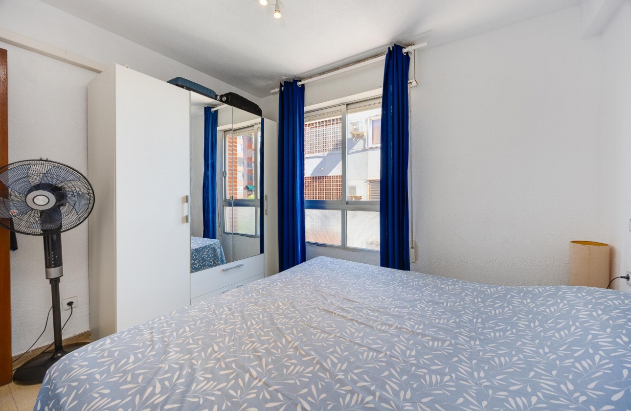 Resale - Apartment - Torrevieja - Playa del Acequión