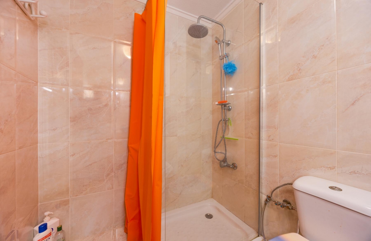 Resale - Apartment - Torrevieja - Playa del Acequión