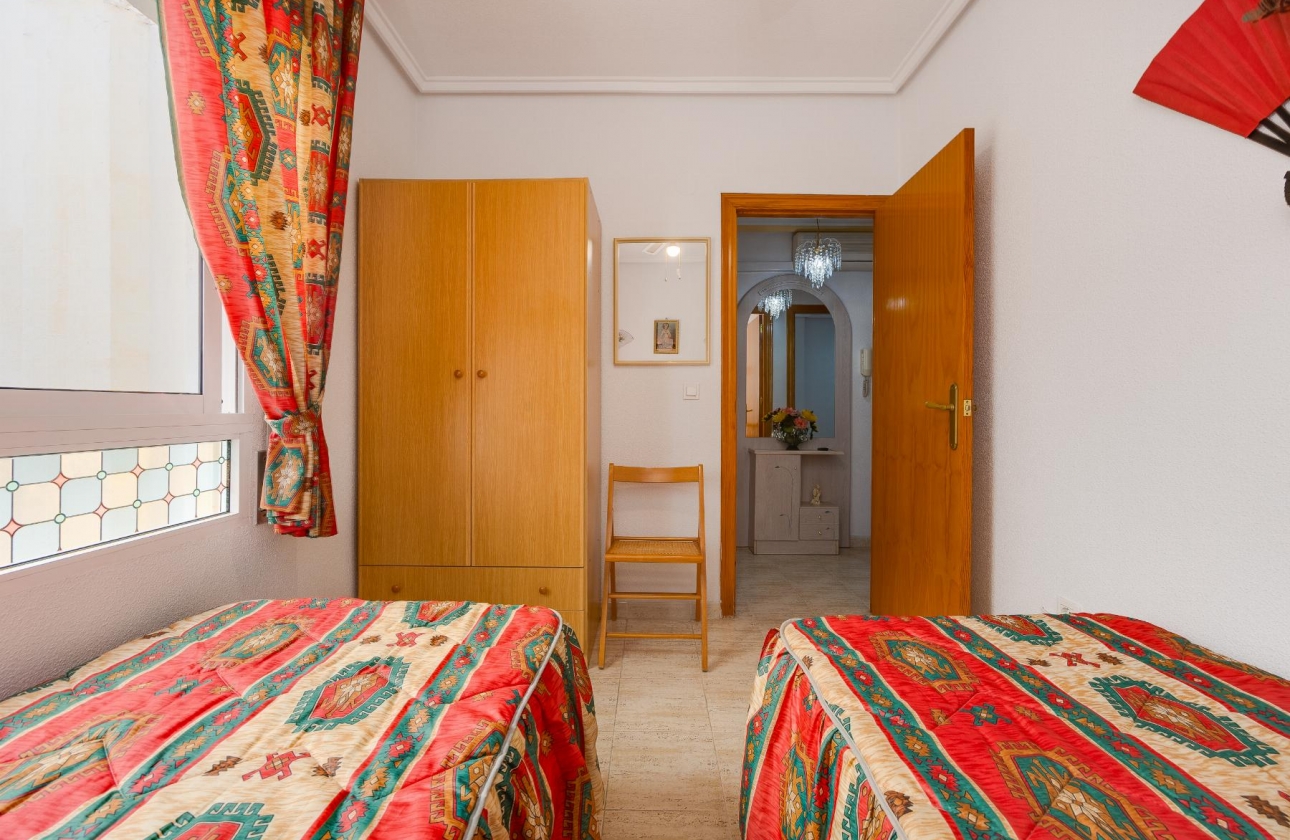 Resale - Apartment - Torrevieja - Playa del Acequión