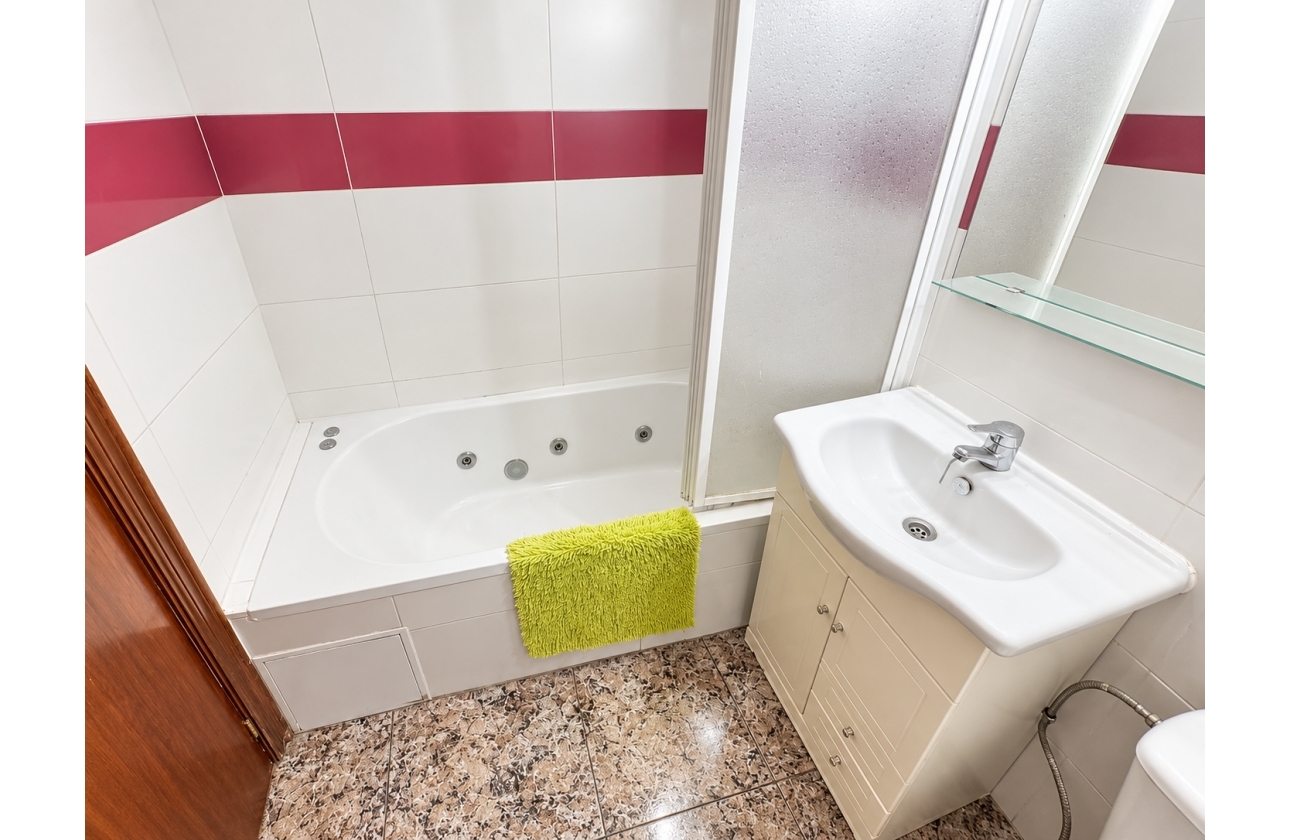 Resale - Apartment - Torrevieja - Playa de los Náufragos