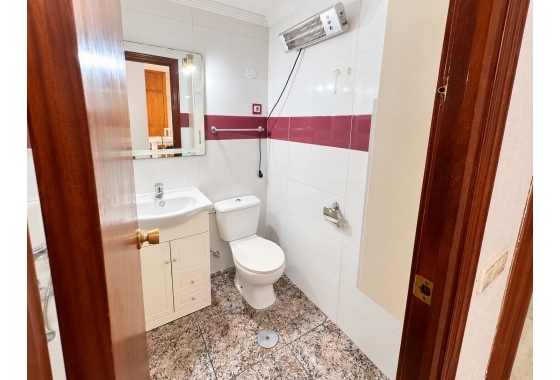 Resale - Apartment - Torrevieja - Playa de los Náufragos