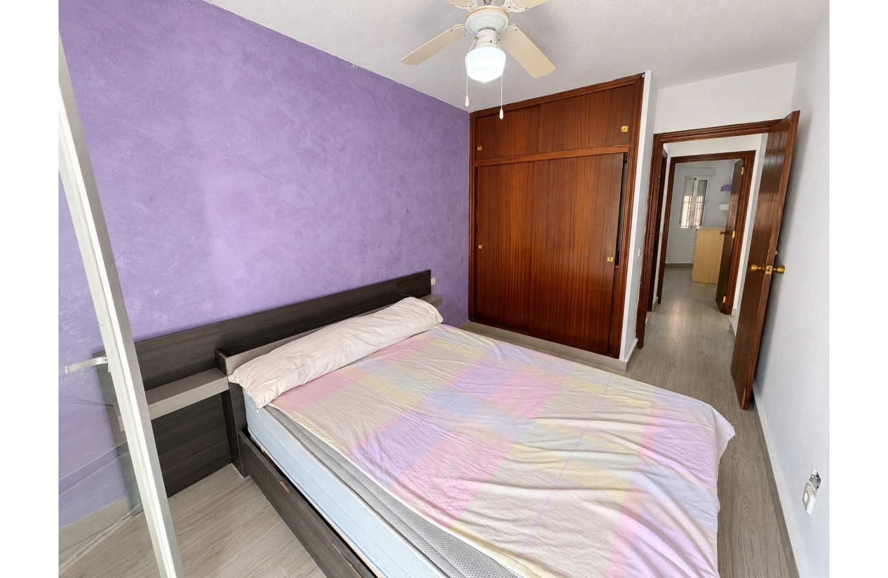 Resale - Apartment - Torrevieja - Playa de los Náufragos