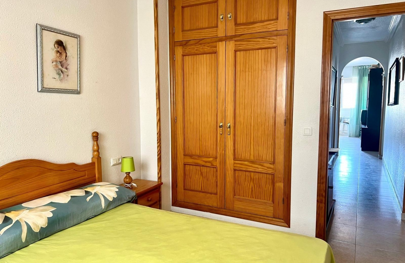 Resale - Apartment - Torrevieja - Centro