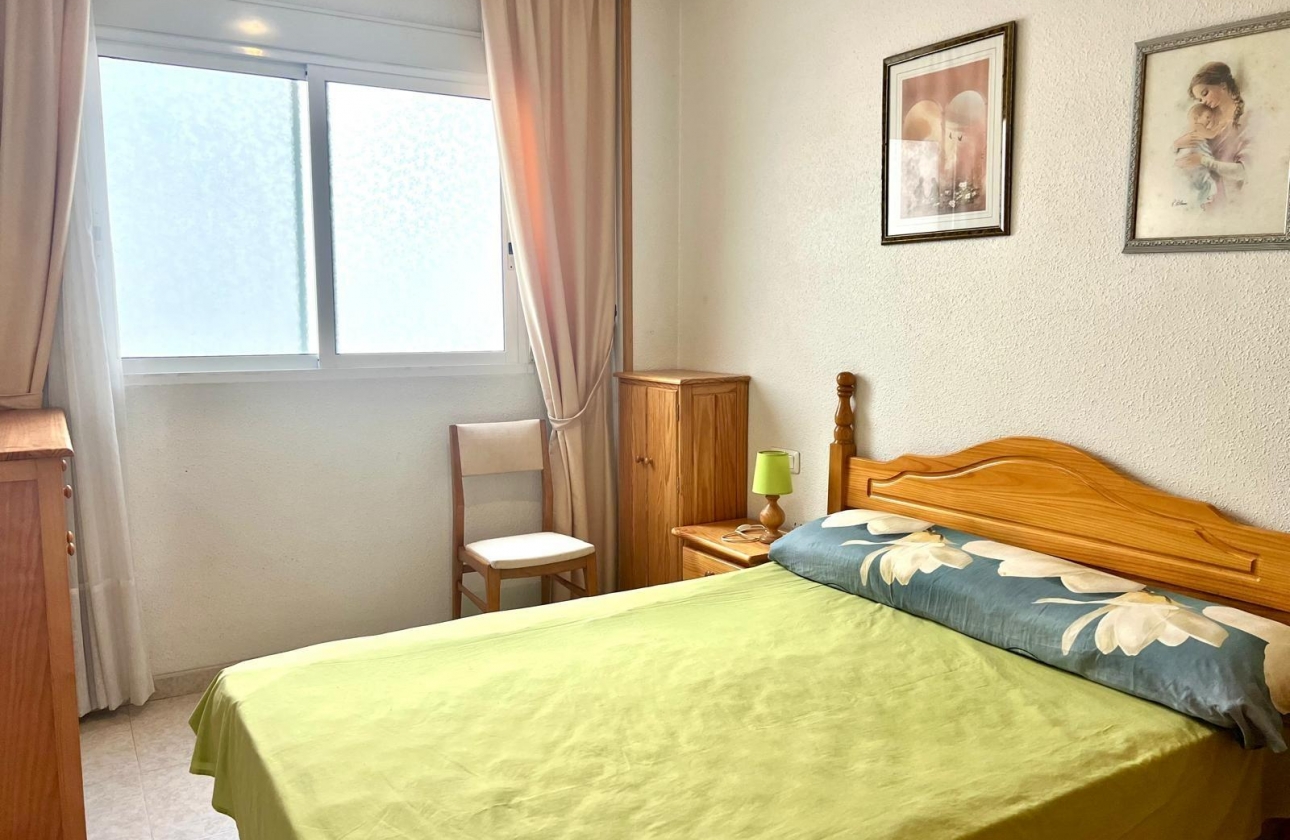 Resale - Apartment - Torrevieja - Centro