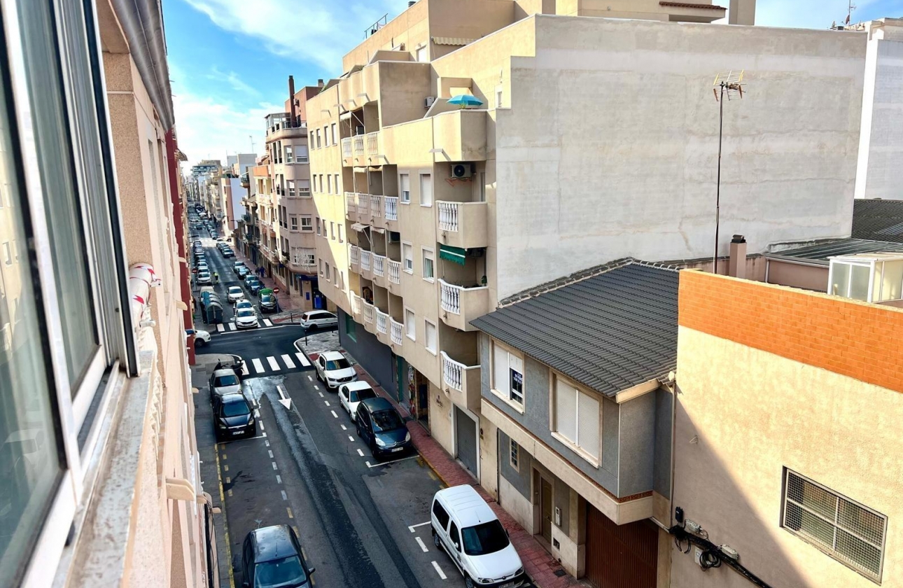 Wiederverkauf - Wohnung - Torrevieja - Centro