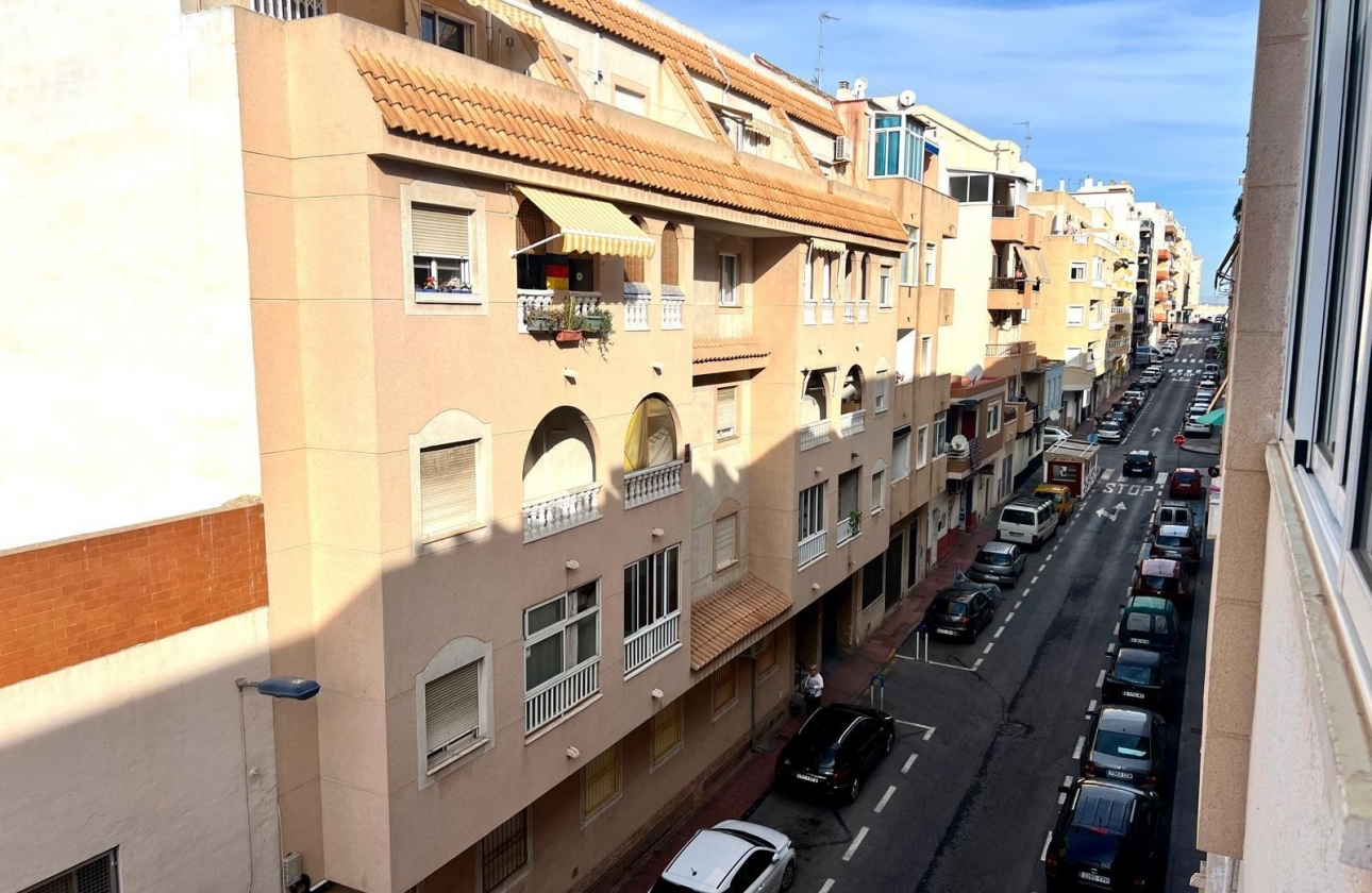 Wiederverkauf - Wohnung - Torrevieja - Centro