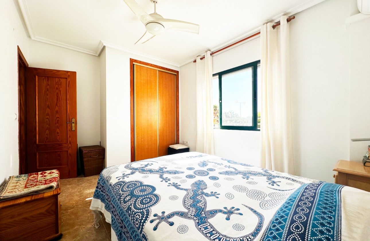 Resale - Apartment - Orihuela Costa - Aguamarina