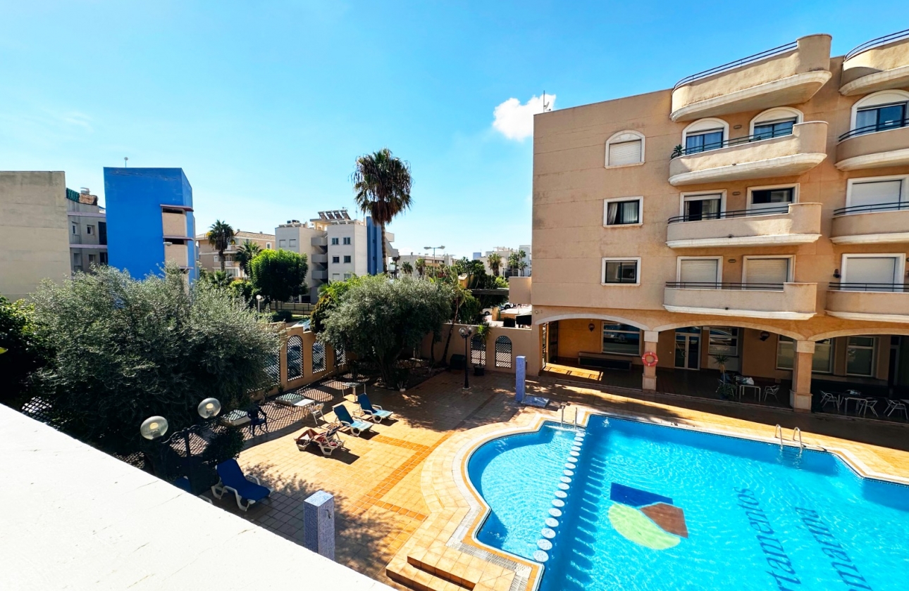 Resale - Apartment - Orihuela Costa - Aguamarina