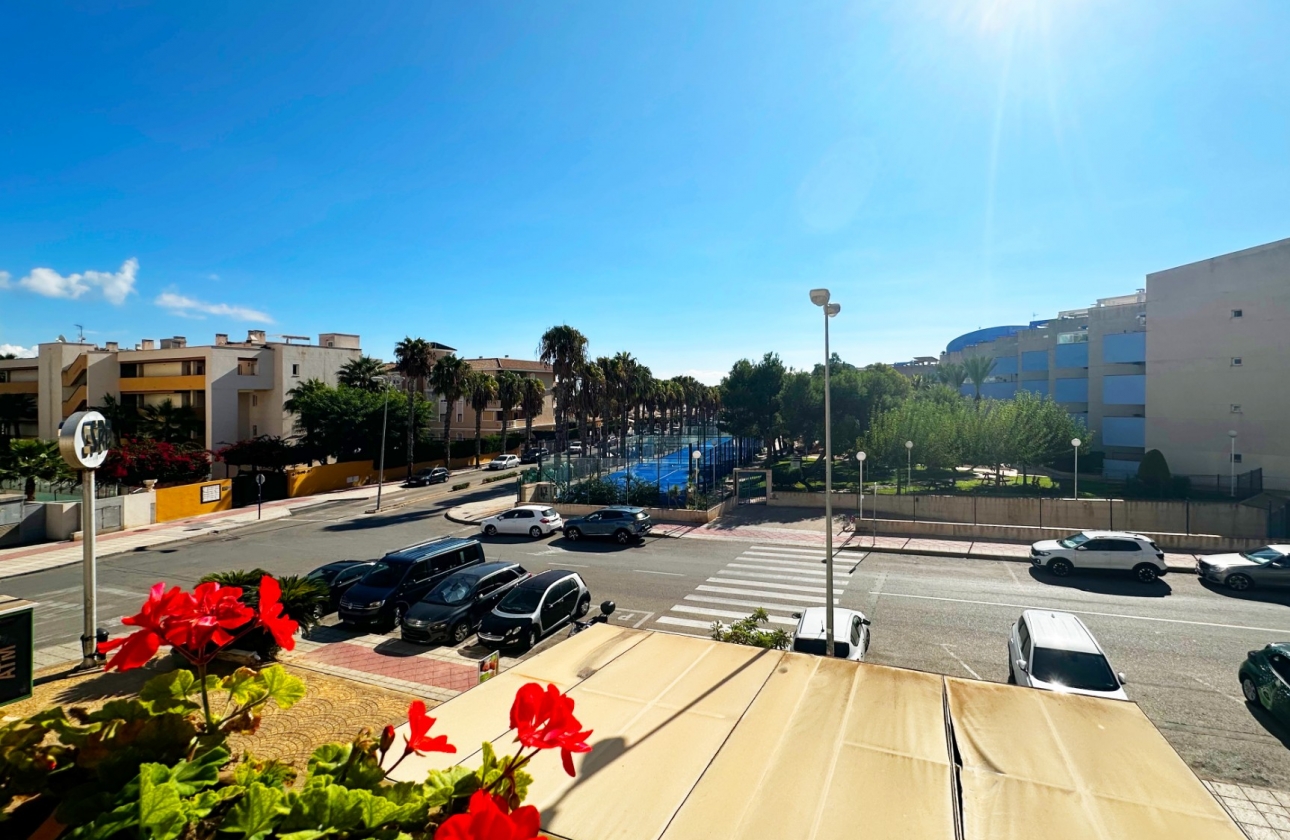 Resale - Apartment - Orihuela Costa - Aguamarina
