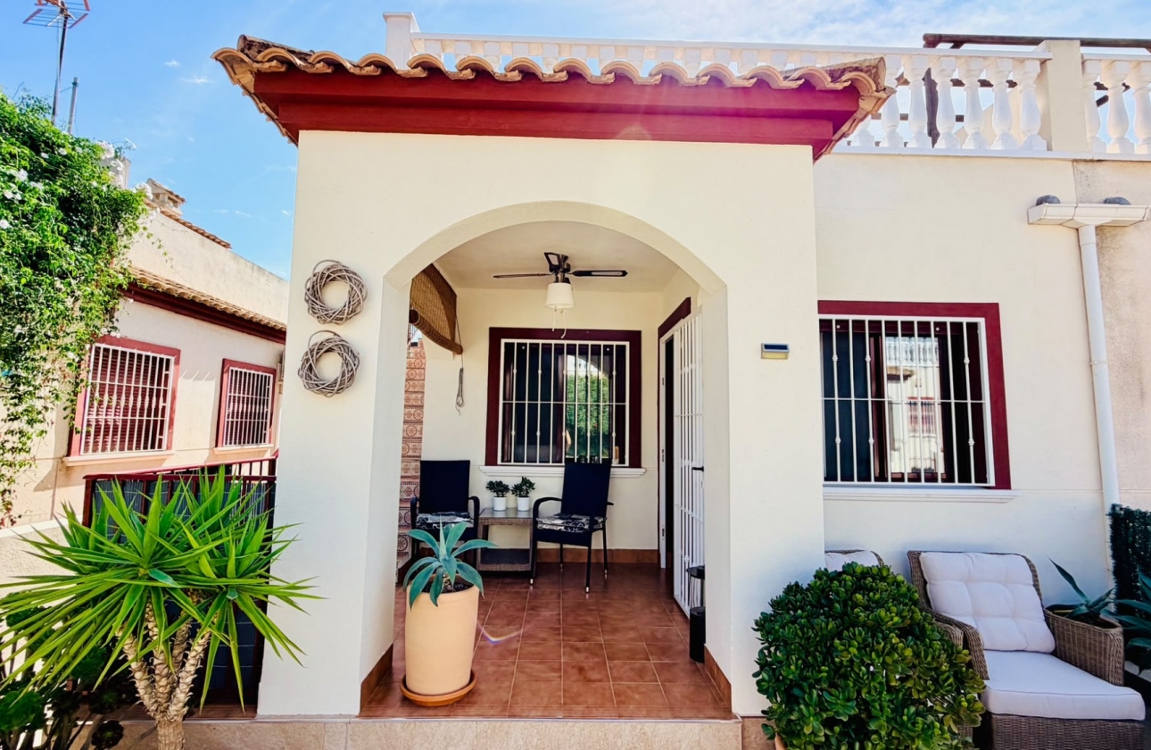 Resale - Villa - Daya Vieja