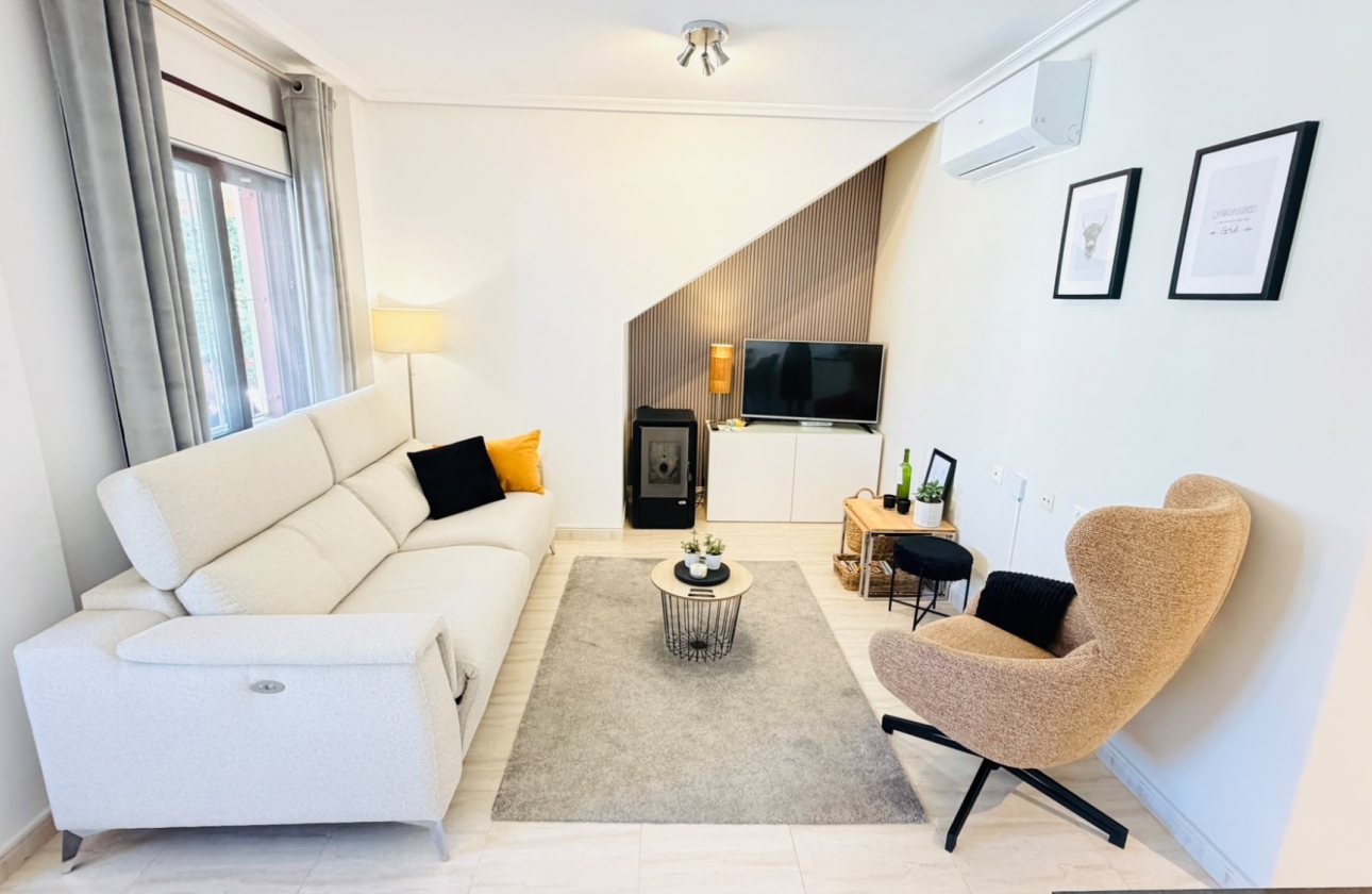 Resale - Villa - Daya Vieja