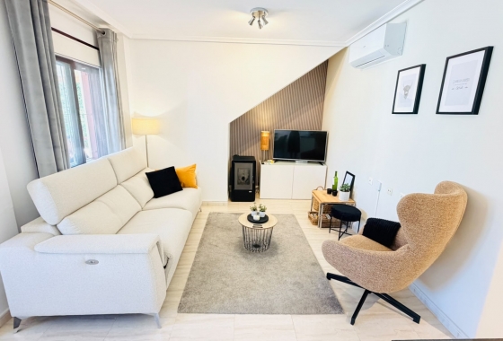 Resale - Villa - Daya Vieja