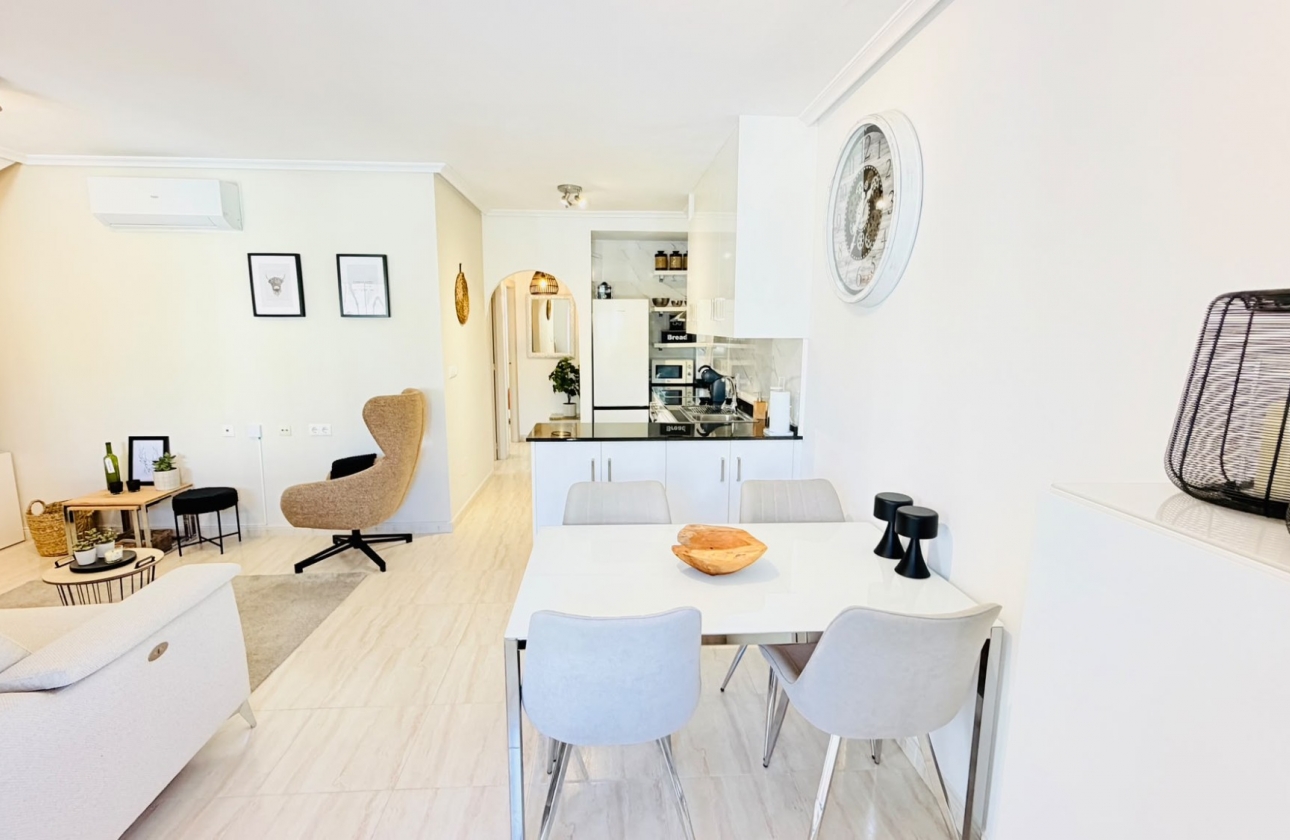 Resale - Villa - Daya Vieja