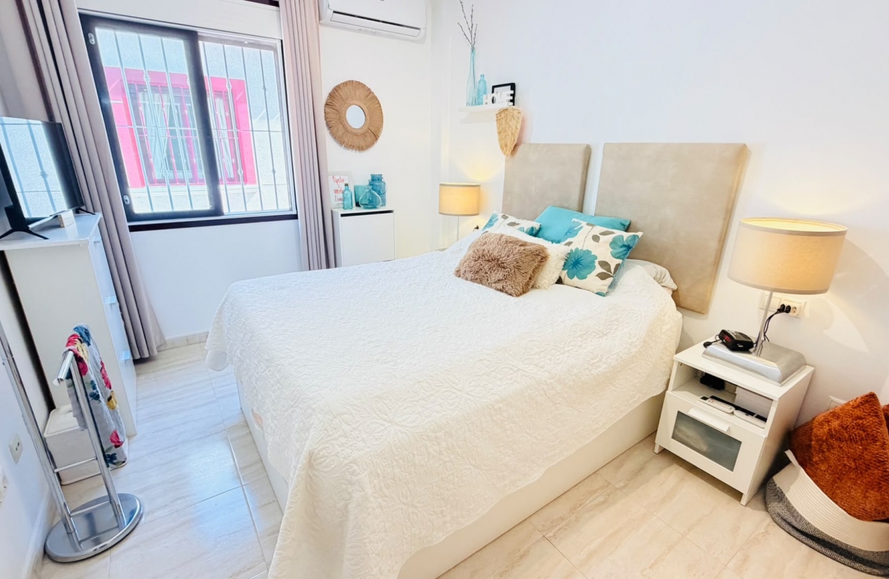 Resale - Villa - Daya Vieja