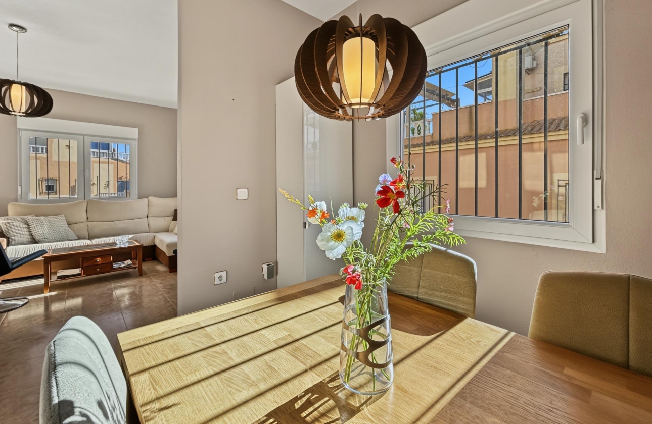 Resale - Bungalow - Orihuela Costa - Lomas de Don Juan