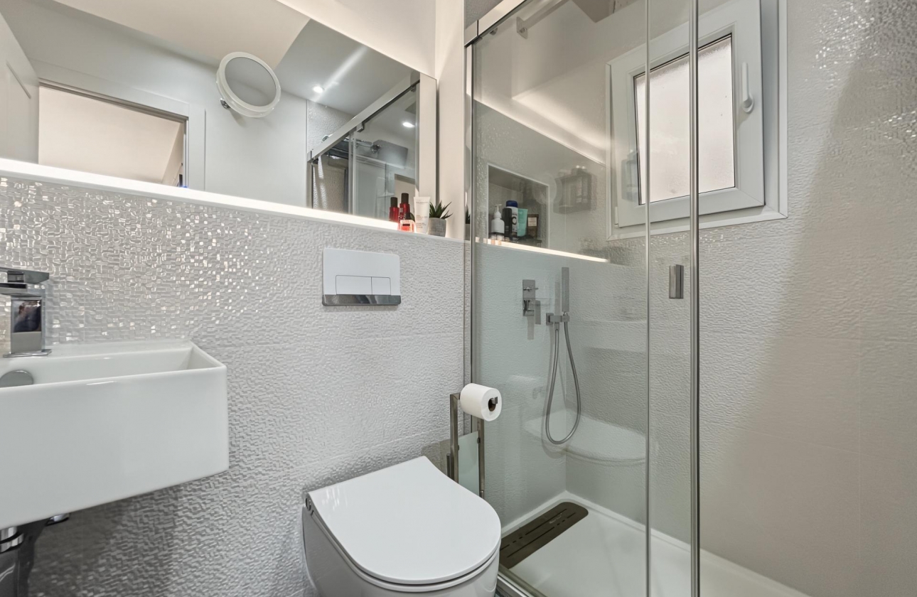 Resale - Bungalow - Orihuela Costa - Lomas de Don Juan